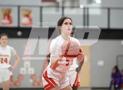 Thumbnail 2 in Harvest Prep vs. Worthington Christian (OHSAA D3 District Final) photogallery.