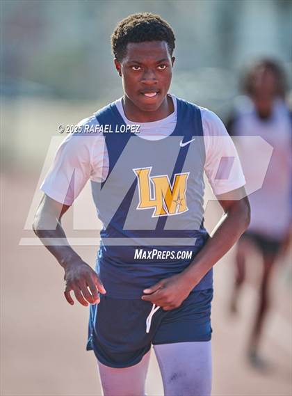 Thumbnail 3 in Panther Relays (400M) photogallery.