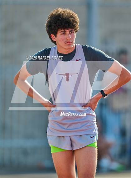 Thumbnail 2 in Panther Relays (400M) photogallery.