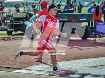 Thumbnail 3 in Panther Relays (400M) photogallery.