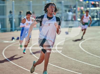 Thumbnail 2 in Panther Relays (400M) photogallery.