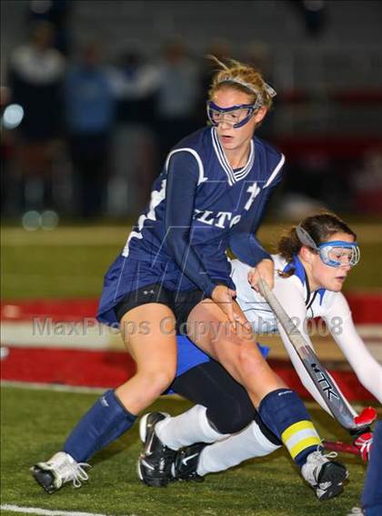 Thumbnail 3 in Darien vs Wilton  (FCIAC Final) photogallery.