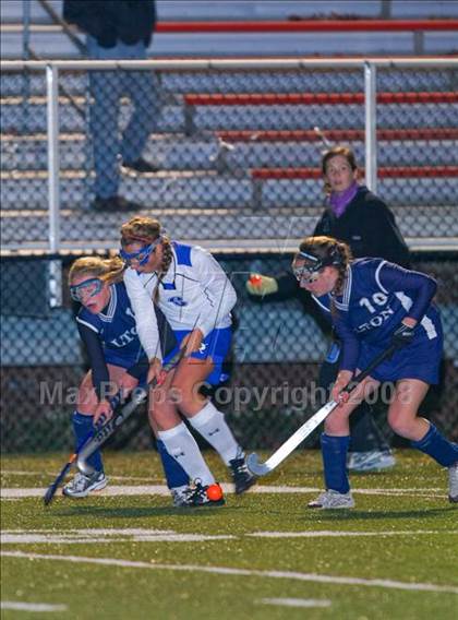 Thumbnail 2 in Darien vs Wilton  (FCIAC Final) photogallery.