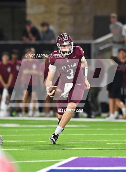 Thumbnail 1 in Cy-Fair vs Katy (Area Playoff) photogallery.