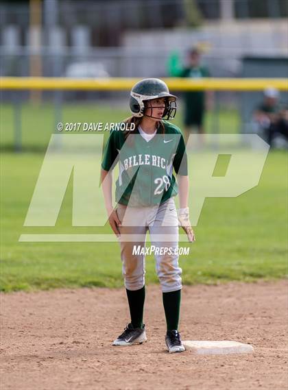 Thumbnail 3 in Billerica Memorial vs. Medford (MIAA Division 1 North Semifinal) photogallery.