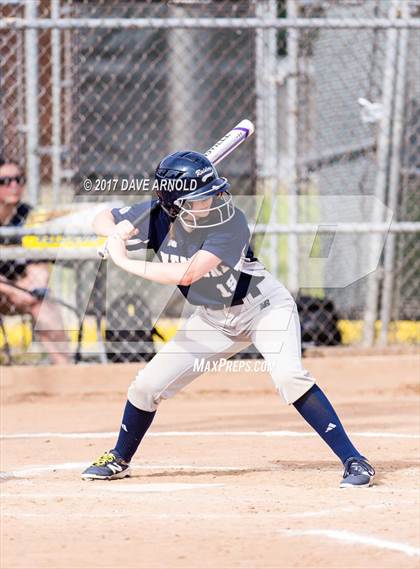 Thumbnail 2 in Billerica Memorial vs. Medford (MIAA Division 1 North Semifinal) photogallery.