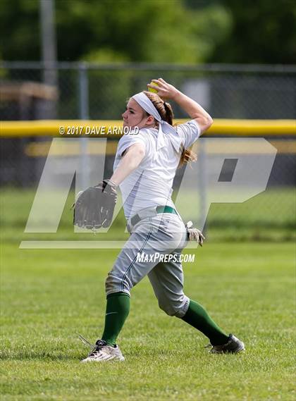 Thumbnail 3 in Billerica Memorial vs. Medford (MIAA Division 1 North Semifinal) photogallery.