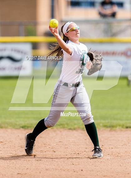Thumbnail 1 in Billerica Memorial vs. Medford (MIAA Division 1 North Semifinal) photogallery.