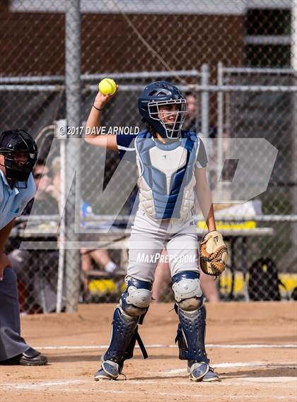 Thumbnail 1 in Billerica Memorial vs. Medford (MIAA Division 1 North Semifinal) photogallery.