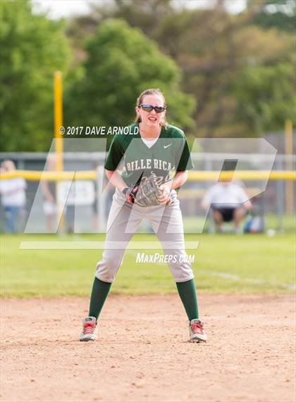 Thumbnail 2 in Billerica Memorial vs. Medford (MIAA Division 1 North Semifinal) photogallery.