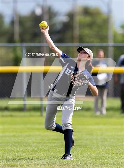 Thumbnail 2 in Billerica Memorial vs. Medford (MIAA Division 1 North Semifinal) photogallery.