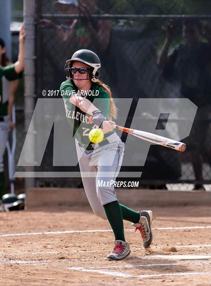 Thumbnail 3 in Billerica Memorial vs. Medford (MIAA Division 1 North Semifinal) photogallery.