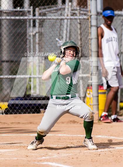 Thumbnail 2 in Billerica Memorial vs. Medford (MIAA Division 1 North Semifinal) photogallery.