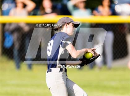 Thumbnail 2 in Billerica Memorial vs. Medford (MIAA Division 1 North Semifinal) photogallery.