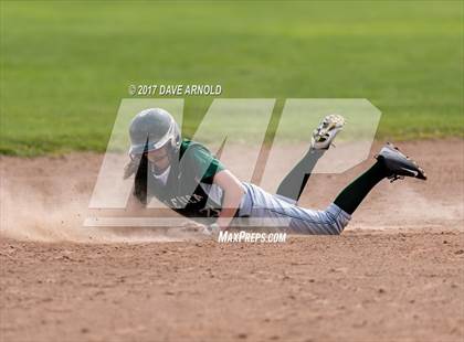 Thumbnail 2 in Billerica Memorial vs. Medford (MIAA Division 1 North Semifinal) photogallery.