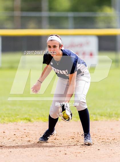 Thumbnail 1 in Billerica Memorial vs. Medford (MIAA Division 1 North Semifinal) photogallery.