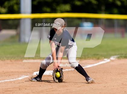 Thumbnail 2 in Billerica Memorial vs. Medford (MIAA Division 1 North Semifinal) photogallery.
