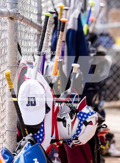 Thumbnail 2 in Billerica Memorial vs. Medford (MIAA Division 1 North Semifinal) photogallery.