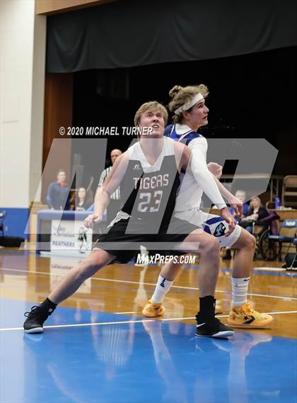 Thumbnail 3 in Odessa @ Valley Christian photogallery.