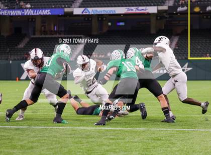 Thumbnail 3 in Midland Legacy vs. Southlake Carroll (UIL 6A Area Playoff) photogallery.