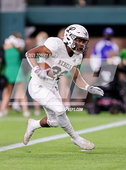 Thumbnail 1 in Midland Legacy vs. Southlake Carroll (UIL 6A Area Playoff) photogallery.