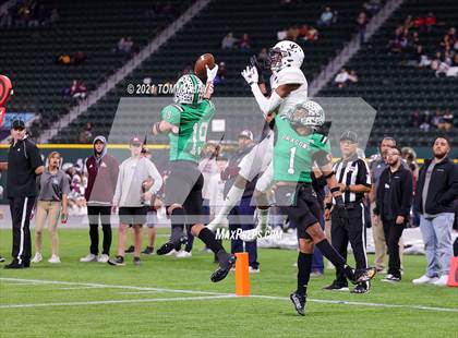 Thumbnail 1 in Midland Legacy vs. Southlake Carroll (UIL 6A Area Playoff) photogallery.