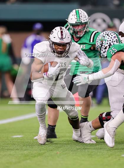 Thumbnail 2 in Midland Legacy vs. Southlake Carroll (UIL 6A Area Playoff) photogallery.