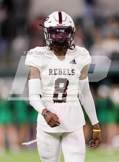 Thumbnail 1 in Midland Legacy vs. Southlake Carroll (UIL 6A Area Playoff) photogallery.