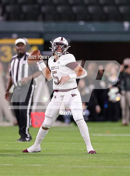 Thumbnail 3 in Midland Legacy vs. Southlake Carroll (UIL 6A Area Playoff) photogallery.