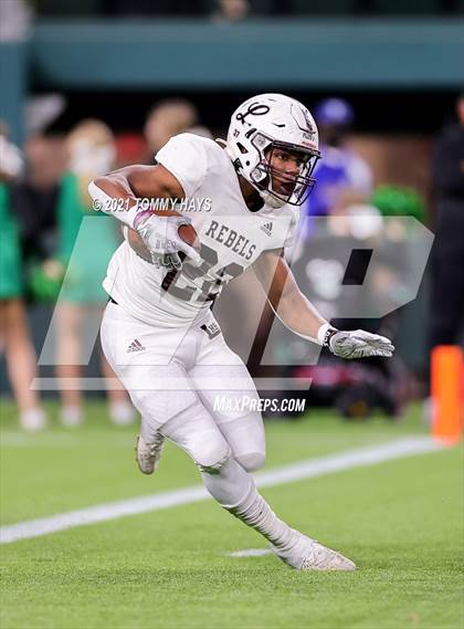 Thumbnail 2 in Midland Legacy vs. Southlake Carroll (UIL 6A Area Playoff) photogallery.
