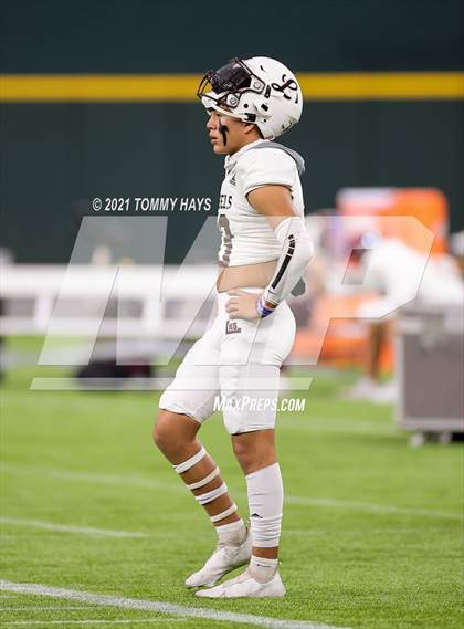 Thumbnail 1 in Midland Legacy vs. Southlake Carroll (UIL 6A Area Playoff) photogallery.