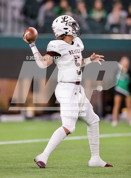 Thumbnail 3 in Midland Legacy vs. Southlake Carroll (UIL 6A Area Playoff) photogallery.
