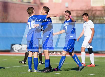 Thumbnail 3 in New Rochelle vs. Calhoun (NYSPHSAA Class AA Semifinal) photogallery.