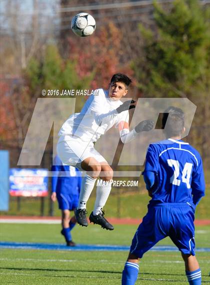 Thumbnail 3 in New Rochelle vs. Calhoun (NYSPHSAA Class AA Semifinal) photogallery.