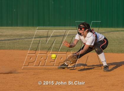 Thumbnail 2 in Coffee County Central vs. Lincoln County photogallery.