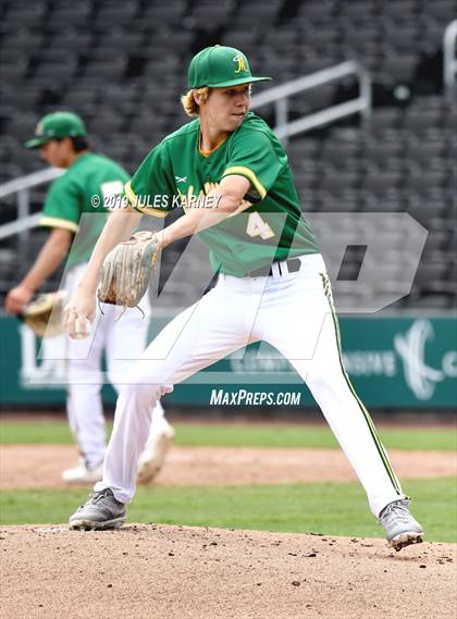 Thumbnail 1 in Las Vegas vs Bishop Manoque (NIAA 4A Playoff) photogallery.