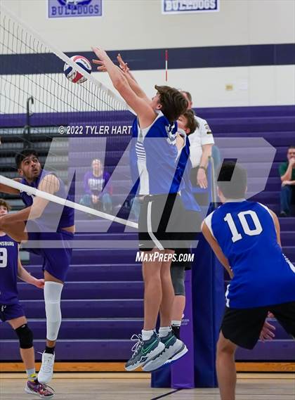 Thumbnail 1 in Hamilton Southeastern @ Brownsburg photogallery.