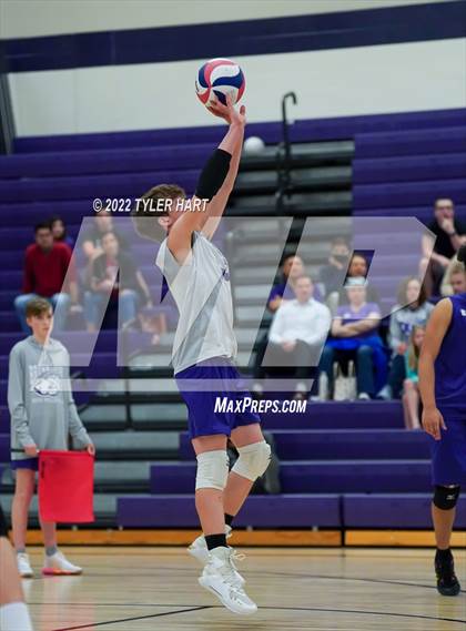 Thumbnail 2 in Hamilton Southeastern @ Brownsburg photogallery.