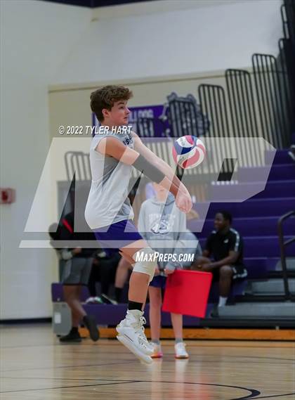 Thumbnail 2 in Hamilton Southeastern @ Brownsburg photogallery.