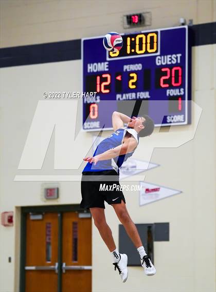 Thumbnail 2 in Hamilton Southeastern @ Brownsburg photogallery.
