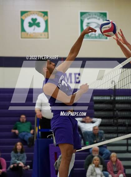 Thumbnail 2 in Hamilton Southeastern @ Brownsburg photogallery.