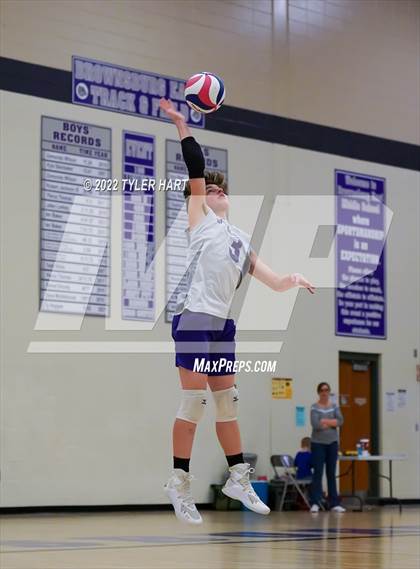 Thumbnail 1 in Hamilton Southeastern @ Brownsburg photogallery.