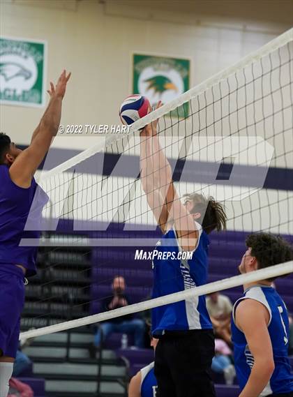 Thumbnail 3 in Hamilton Southeastern @ Brownsburg photogallery.