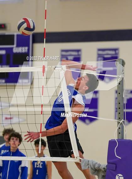 Thumbnail 3 in Hamilton Southeastern @ Brownsburg photogallery.
