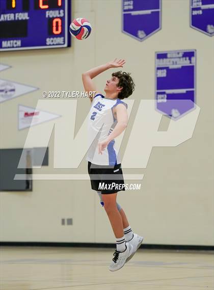 Thumbnail 1 in Hamilton Southeastern @ Brownsburg photogallery.
