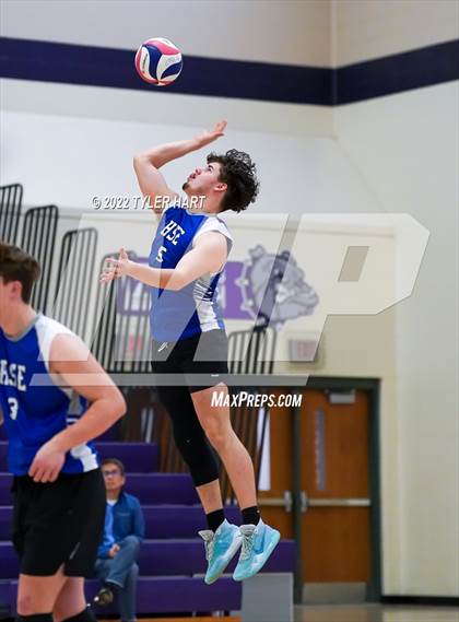 Thumbnail 3 in Hamilton Southeastern @ Brownsburg photogallery.