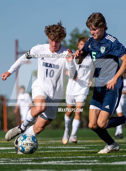 Thumbnail 1 in Palmer Ridge vs Thunder Ridge photogallery.