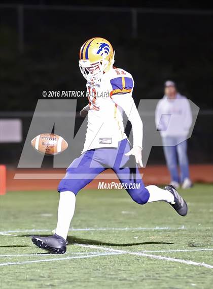 Thumbnail 3 in Cosumnes Oaks @ Oak Ridge (CIF SJS D1 Quarterfinal) photogallery.