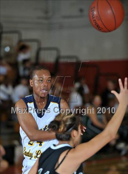 Thumbnail 3 in Upland @ Carter (Lady Bears Holiday Classic) photogallery.