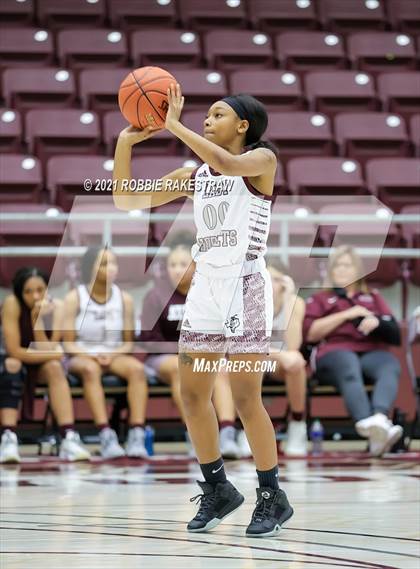 Thumbnail 1 in Ennis vs Athens (Athens Tournament) photogallery.